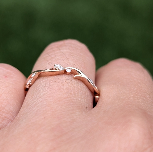 14K Rose Gold Vine Floral Diamond Ring Band - Picture 9 of 9